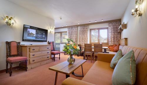 Deluxe Suite