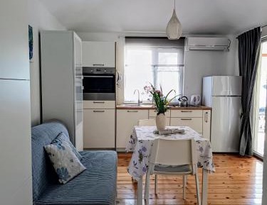 One-Bedroom Apartment Ground Floor