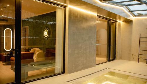 Junior Suite with Private Pool
