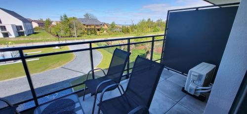 One-Bedroom Apartment with Balcony