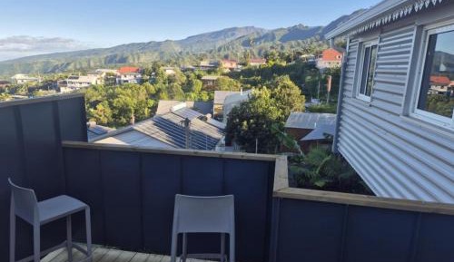 One-Bedroom Apartment with View