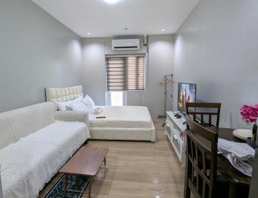 Apartment with City View