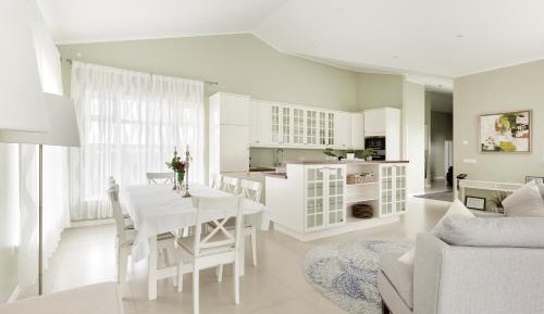 Four-Bedroom Apartment