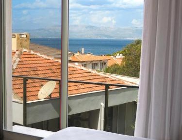 Double Room with Balcony and Sea View