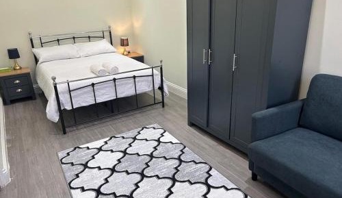 Double Room with Shared Bathroom