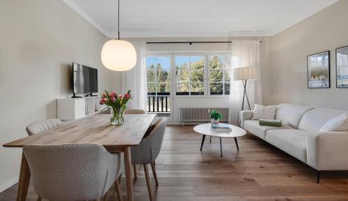 Superior One-Bedroom Apartment with Balcony