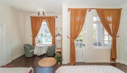 Twin Room with Balcony