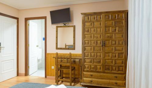Economy Double or Twin Room