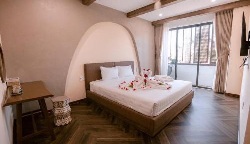 Deluxe Double Room with Bath