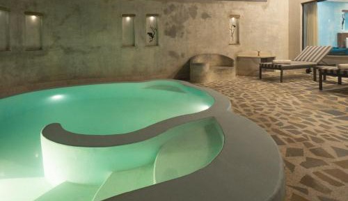  Luxury Pool Villa