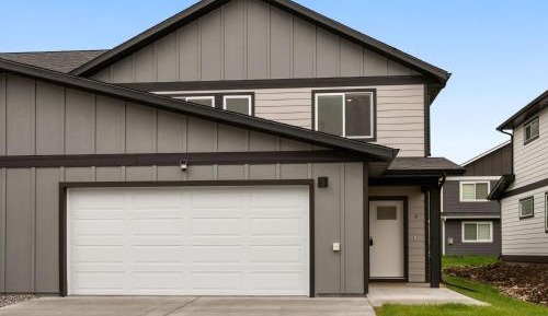 Three-Bedroom Townhouse