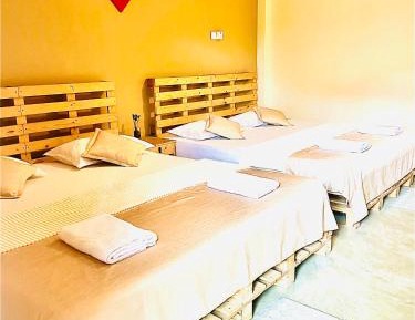 Family Room with Garden View