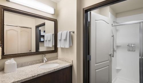 One-Bedroom King Suite