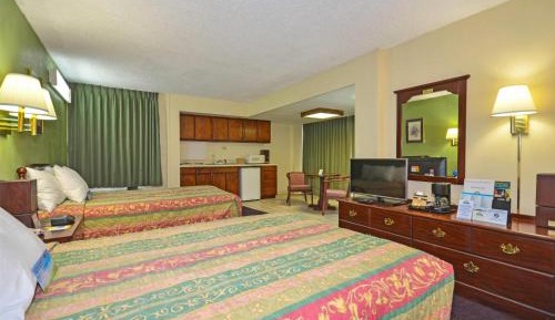 Deluxe Double Room with Two Double Beds - Non-Smoking