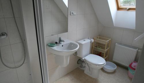 Quadruple Room with Private Bathroom