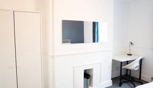 Four-Bedroom Apartment