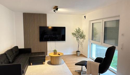 Two-Bedroom Deluxe Apartment with Balcony