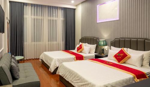 Deluxe Family Suite