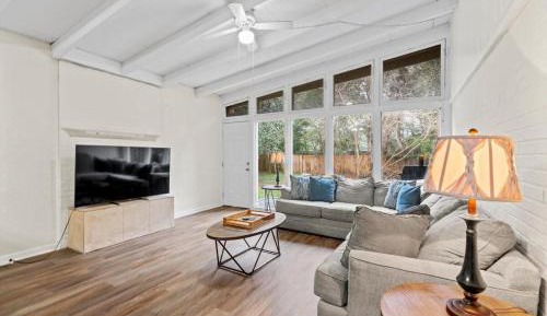 Three-Bedroom Vacation Home 