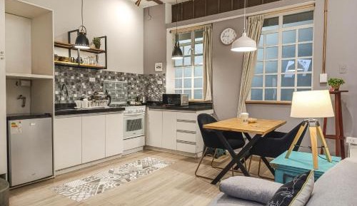 One-Bedroom Apartment