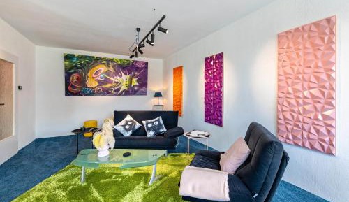 Superior One-Bedroom Apartment