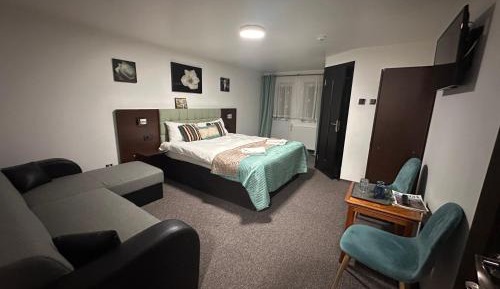 Standard Family Room