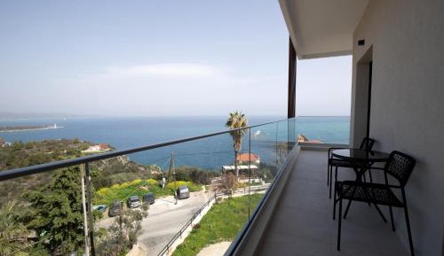 Deluxe Triple Room with Sea View