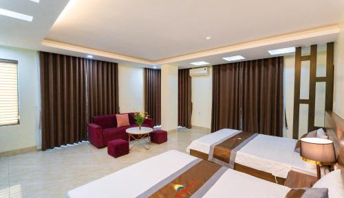 Deluxe Family Room