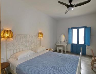 Double Room with Balcony and Sea View