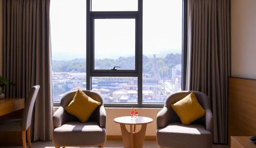 Deluxe King Room