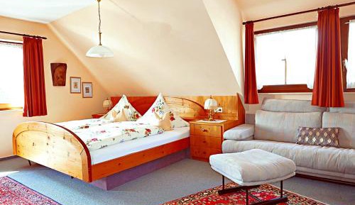 Superior One-Bedroom Apartment with Balcony