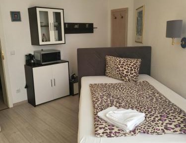 Single Room with Bathroom