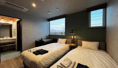 Twin Room with Private Bathroom