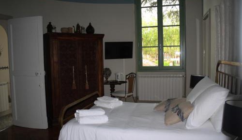 Deluxe Double Room with Bath