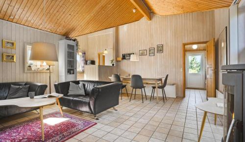 Four-Bedroom Holiday Home