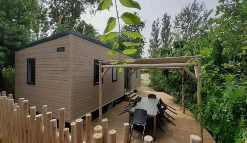 Mobile Home 2
