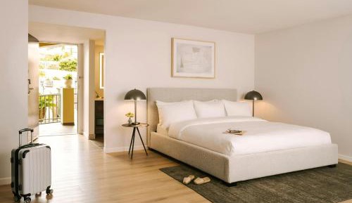 King Room with Balcony