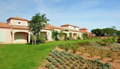 Three-Bedroom Holiday Home 