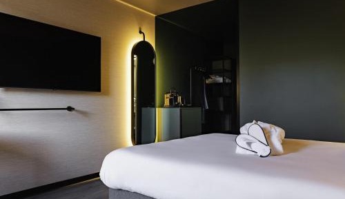 Executive Queen Room