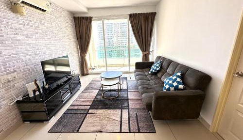 Two-Bedroom Apartment with Partial Ocean View