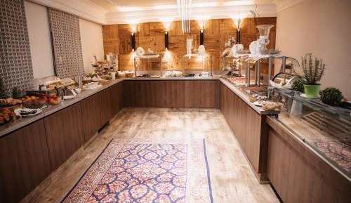 Junior Suite with Balcony