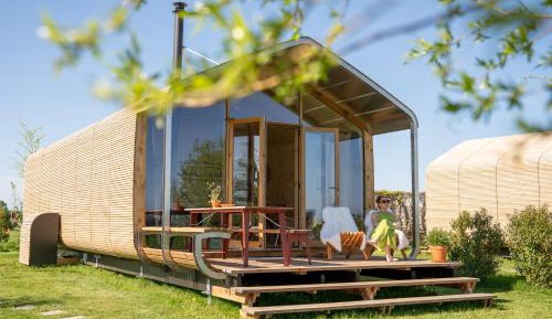 Deluxe Bungalow
