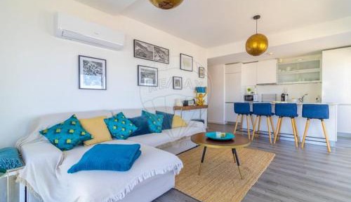 Two-Bedroom Apartment with Sea View