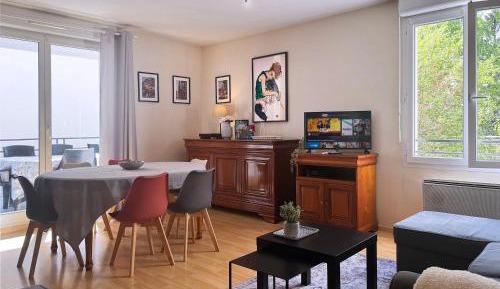 Two-Bedroom Apartment with Terrace