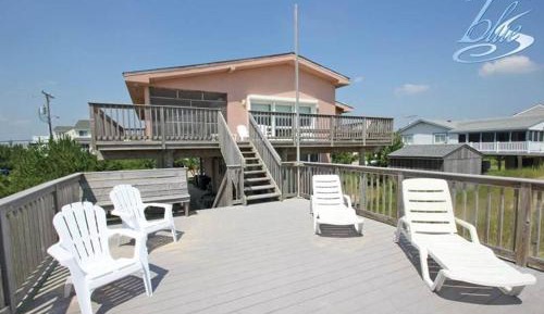 Four-Bedroom Holiday Home