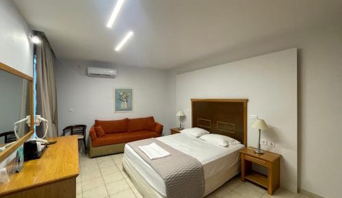 King Room with Spa Bath