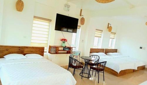 6-Bed Female Dormitory Room