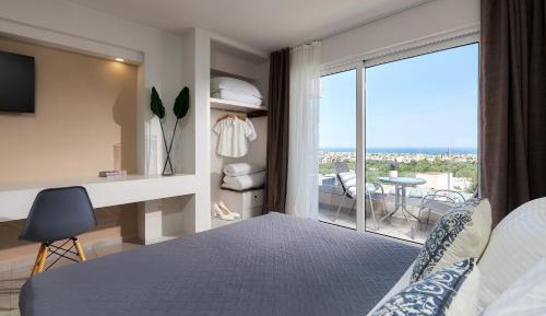 Superior Triple Suite Sea View