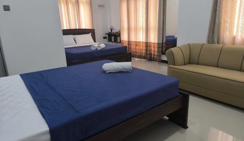 Deluxe Family Room
