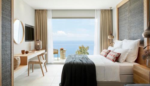 Double or Twin Room with Sea View